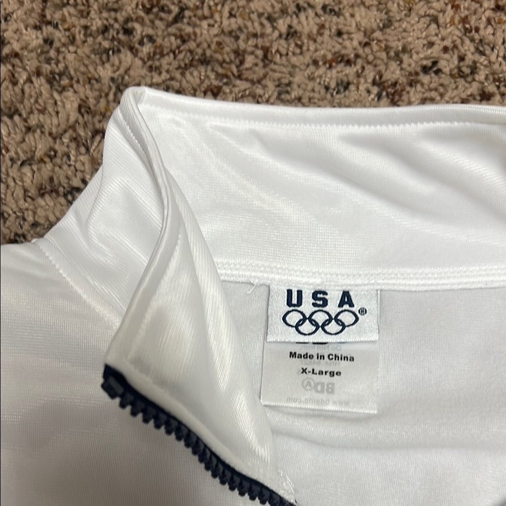 White Performance Jacket With Team Usa Branding - image 5